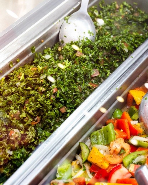 Photographie Amir — wraps, salades et détails