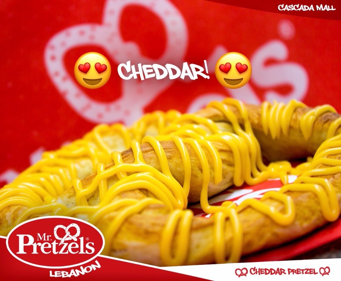 Un bretzel au cheddar