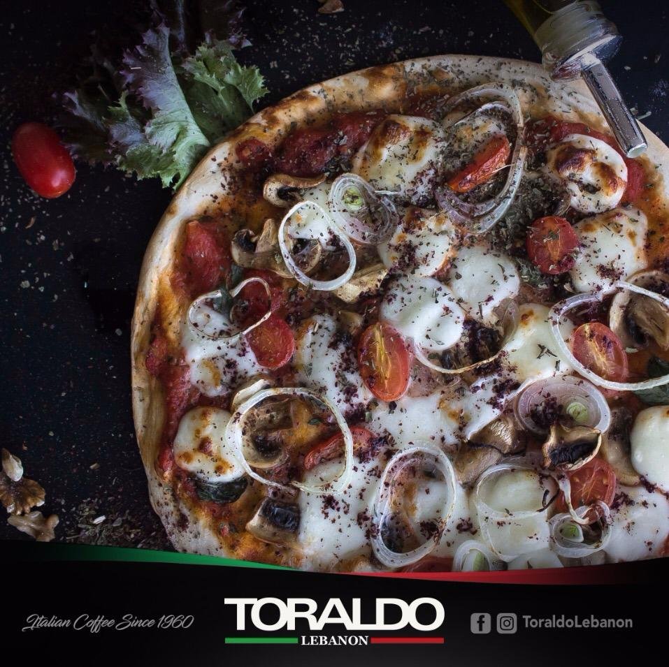 Publication pour médias sociaux présentant une pizza