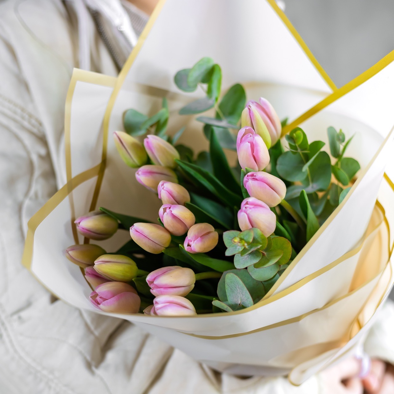 Still Life Photo of a fresh bouquet.